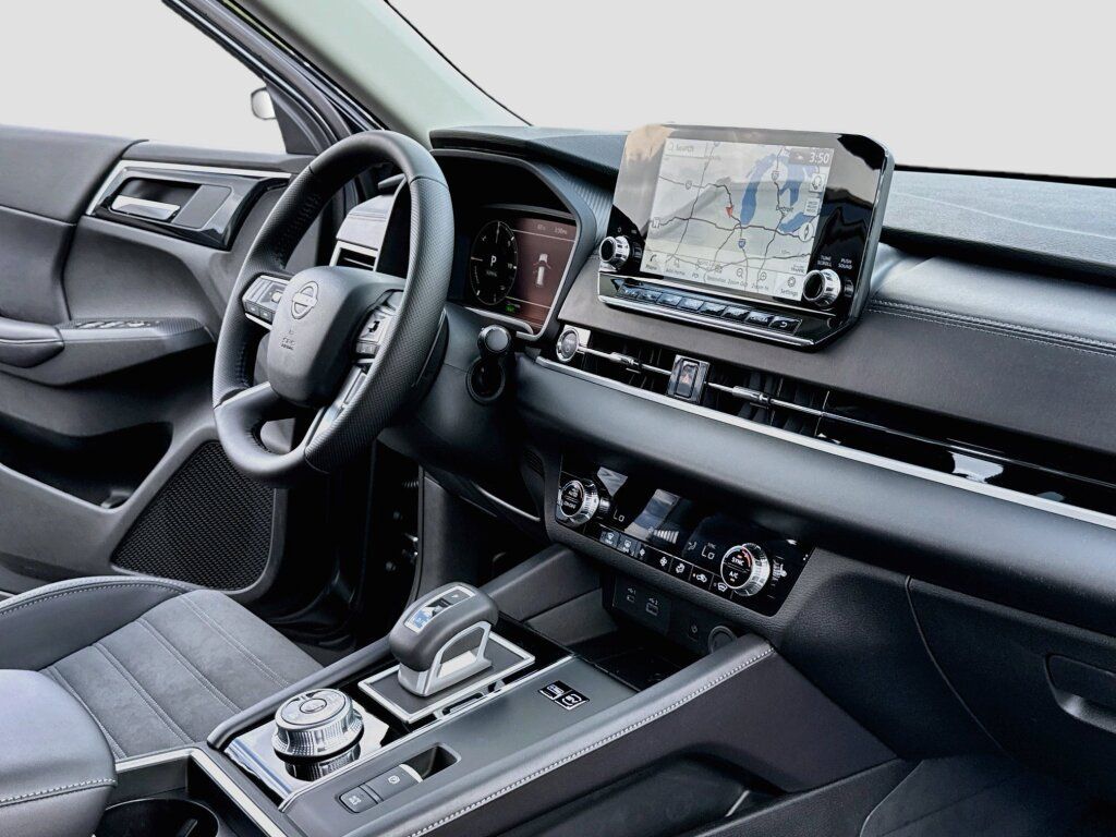 New 2026 Nissan Rogue SL AWD/4WD image 6