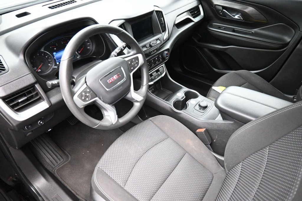 Used 2024 GMC Terrain SLE AWD/4WD image 19