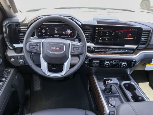 New 2026 GMC Sierra 1500 Elevation image 11