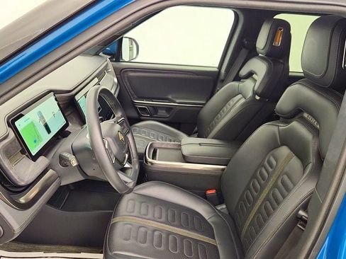 Used 2023 Rivian R1T Adventure image 22