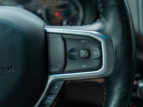 Used 2019 RAM 1500 Big Horn AWD/4WD image 16