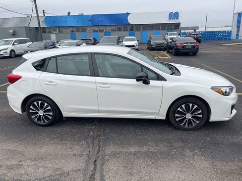 Used 2019 Subaru Impreza 2.0i image 4
