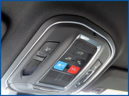 Certified 2023 Jeep Grand Cherokee Altitude AWD/4WD image 18