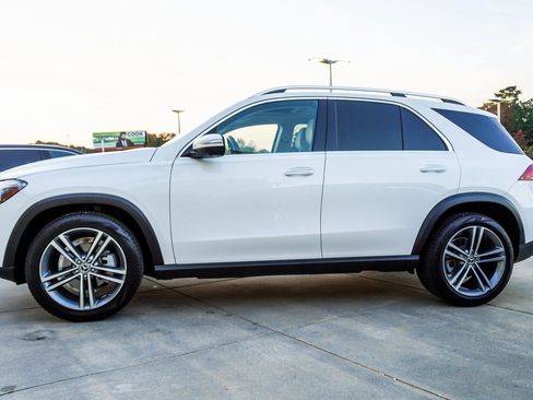 Used 2020 Mercedes-Benz GLE 350 w/ Premium Package image 3
