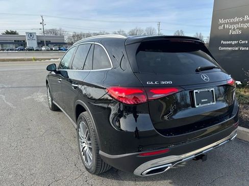 Used 2026 Mercedes-Benz GLC 300 4MATIC image 3