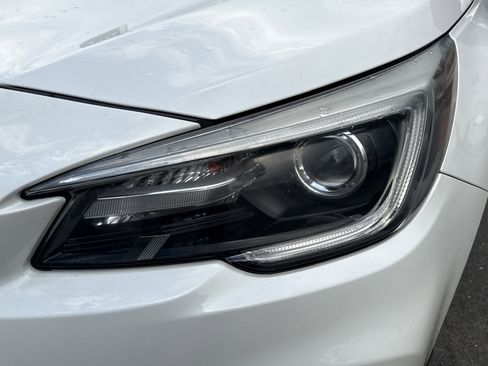 Used 2019 Subaru Outback 2.5i Touring image 10