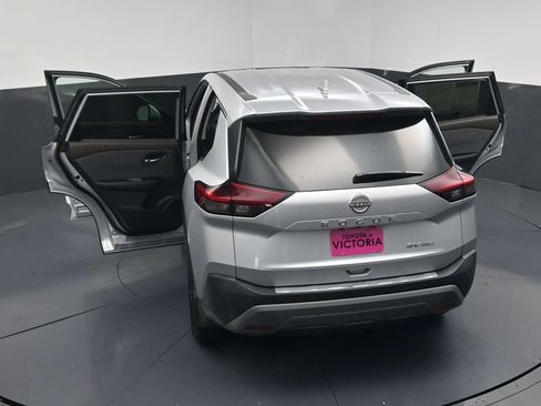 Used 2022 Nissan Rogue SV AWD/4WD image 24