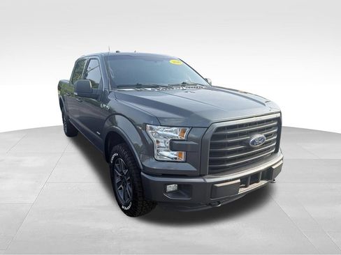 Used 2016 Ford F150 XLT w/ Equipment Group 302A Luxury AWD/4WD image 16