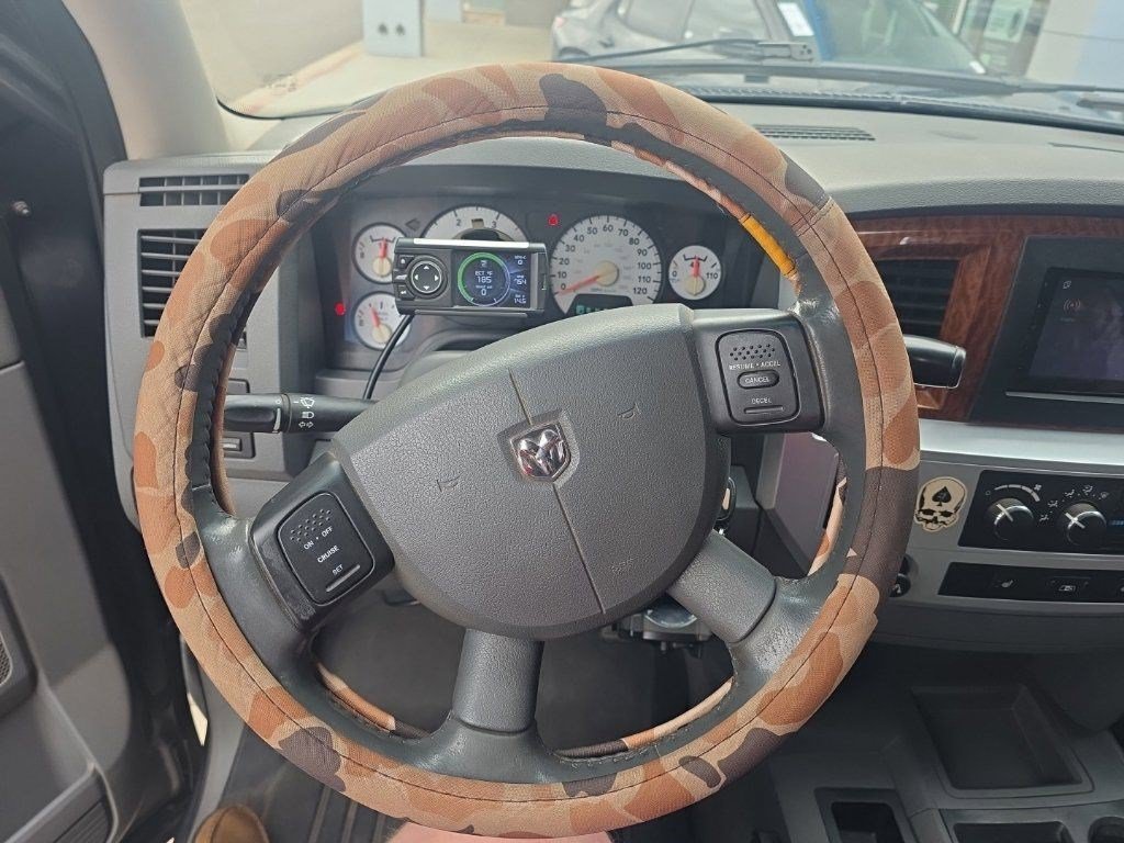 Used 2006 Dodge Ram 2500 Truck Laramie AWD/4WD image 9