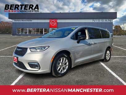 Used 2024 Chrysler Pacifica Touring-L