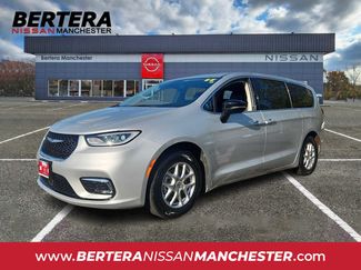 Used 2024 Chrysler Pacifica Touring-L FWD video 1