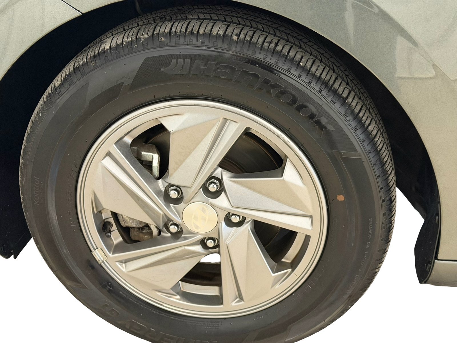 Certified 2024 Hyundai Elantra SE FWD image 17
