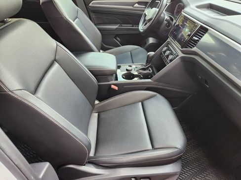 Used 2020 Volkswagen Atlas Cross Sport SEL R-Line AWD/4WD image 14