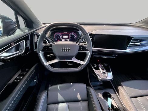 Used 2025 Audi Q4 e-tron Premium Plus w/ Premium Plus AWD/4WD image 5