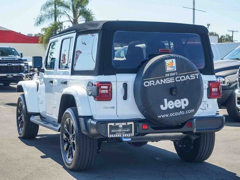Used 2023 Jeep Wrangler Sahara image 6