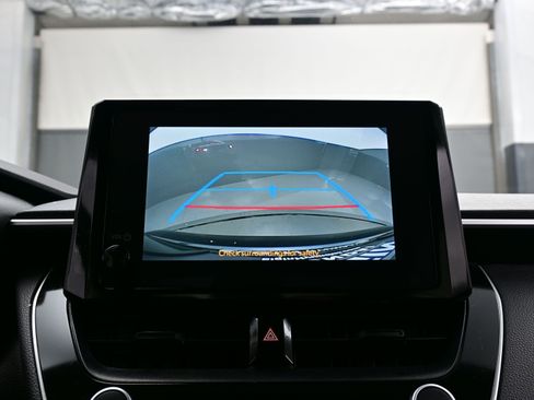 Used 2023 Toyota Corolla LE image 17