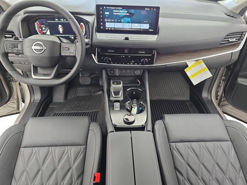 New 2026 Nissan Rogue Platinum w/ Platinum Premium Package AWD/4WD image 9