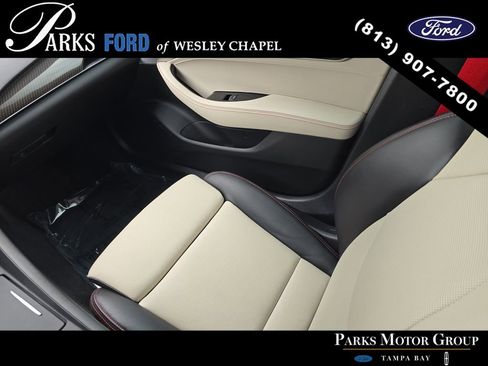 Used 2023 Cadillac CT5 V w/ Premium Package RWD image 13