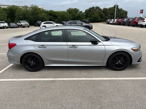 Used 2024 Honda Civic Sport image 6