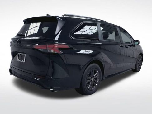 Certified 2025 Toyota Sienna XSE w/ XSE Plus Package AWD/4WD image 26