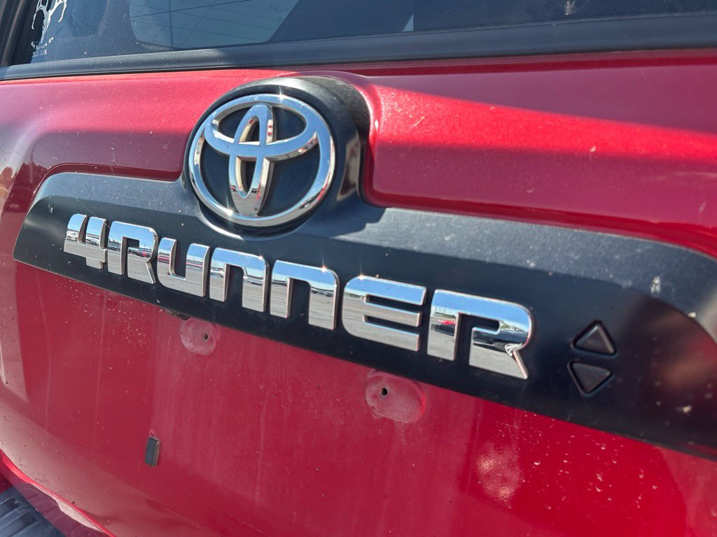 Used 2020 Toyota 4Runner TRD Off-Road Premium AWD/4WD image 29