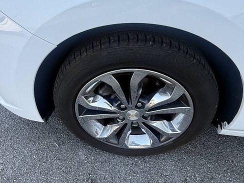 Used 2019 Chevrolet Cruze LS w/ LS Convenience Package FWD image 16