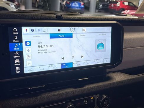 Used 2025 Jeep Wrangler Sport image 28