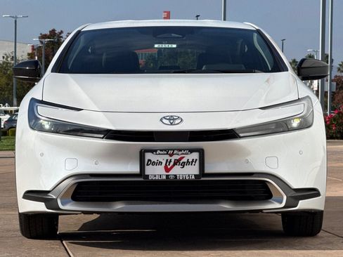 New 2026 Toyota Prius Plug-In Hybrid FWD image 10