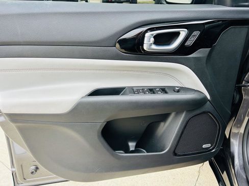 Used 2023 Jeep Compass Limited w/ Elite Group image 14