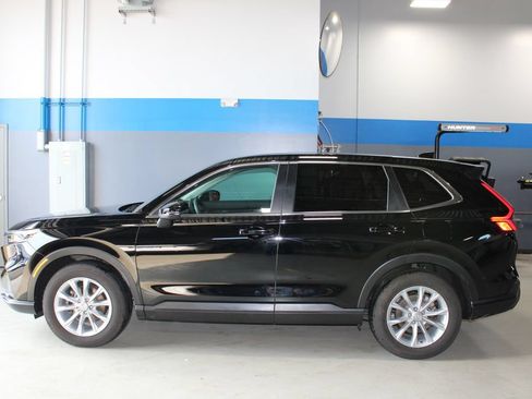 Used 2025 Honda CR-V EX image 9