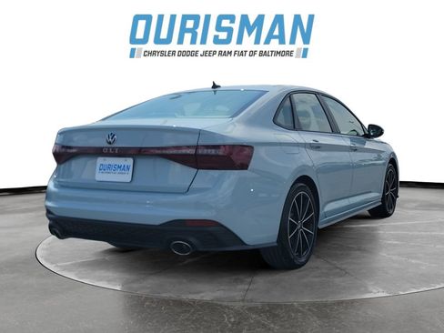 Used 2026 Volkswagen Jetta GLI Autobahn FWD image 6