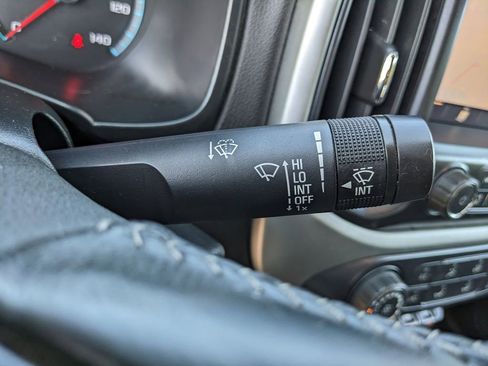 Used 2019 Chevrolet Colorado LT w/ LT Convenience Package image 31