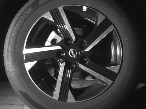 Used 2025 Nissan Sentra SV FWD image 18