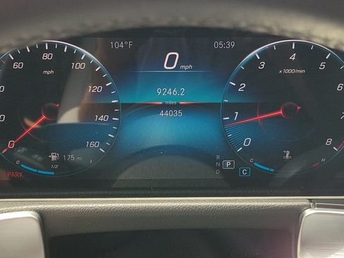 Used 2021 Mercedes-Benz GLB 250 image 29