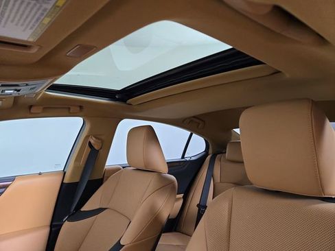 Certified 2024 Lexus ES 300h 300h image 33