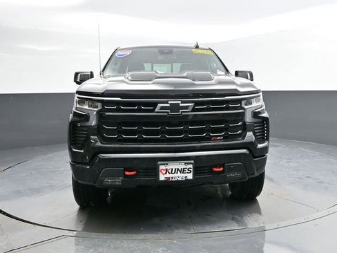 Used 2025 Chevrolet Silverado 1500 LT Trail Boss w/ Convenience Package II image 2