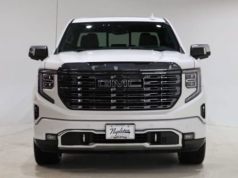 Used 2024 GMC Sierra 1500 Denali Ultimate image 2