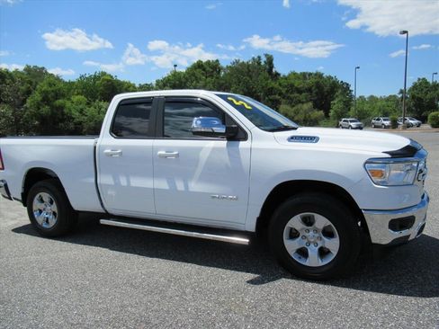 Used 2022 RAM 1500 Big Horn AWD/4WD image 2
