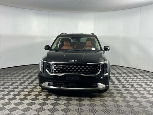 Used 2025 Kia Carnival SX image 11