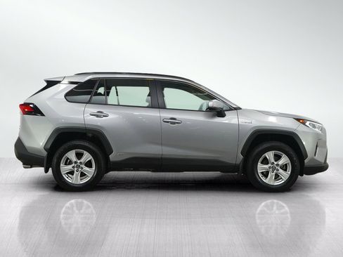 Used 2021 Toyota RAV4 XLE w/ XLE Grade Weather Package AWD/4WD image 6
