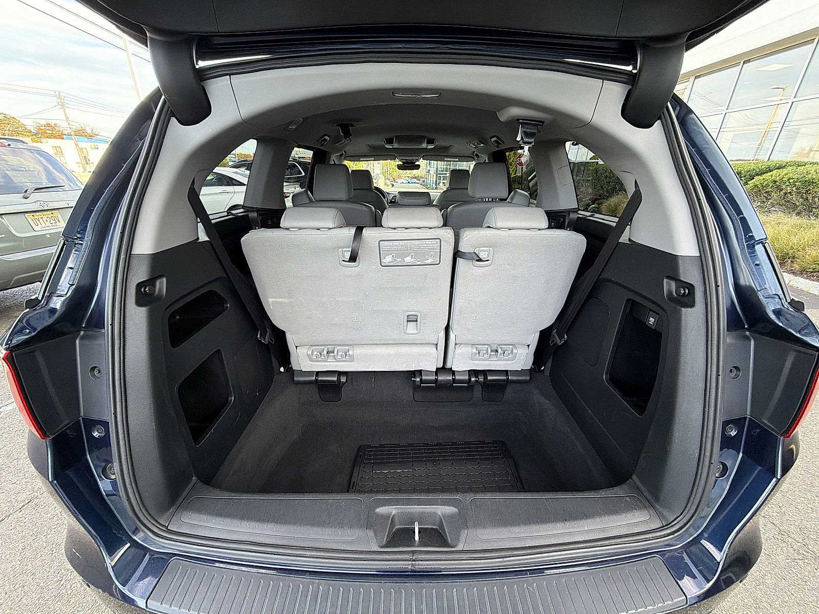 Used 2023 Honda Odyssey Touring image 27