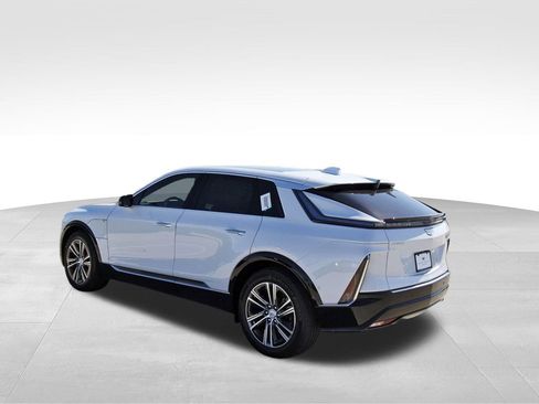 New 2026 Cadillac Lyriq Luxury image 3