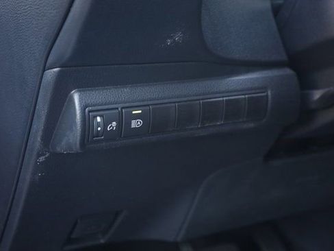 Used 2025 Toyota Corolla LE image 12