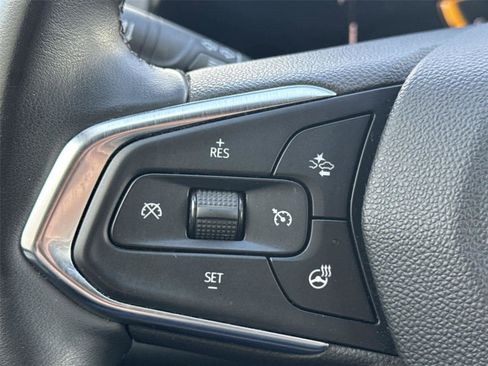 Used 2024 Chevrolet Trax LT w/ Driver Confidence Package image 25