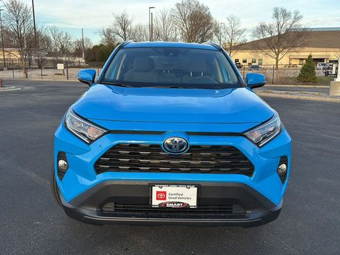 Used 2021 Toyota RAV4 XLE image 21