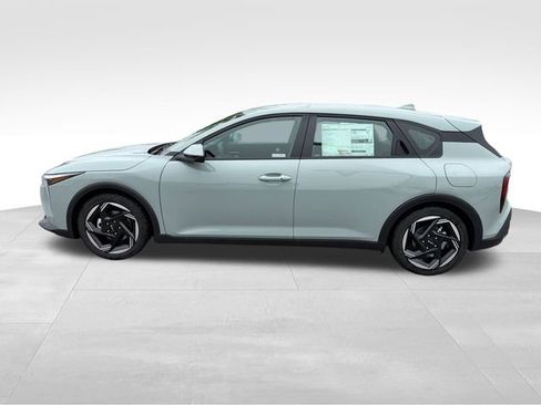 New 2026 Kia K4 GT-Line Turbo FWD image 4