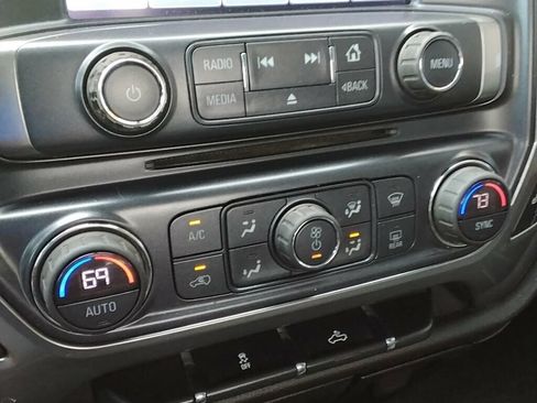 Used 2018 Chevrolet Silverado 1500 LTZ RWD image 20