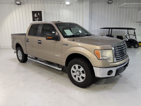 Used 2012 Ford F150 XLT w/ XLT Chrome Pkg image 7