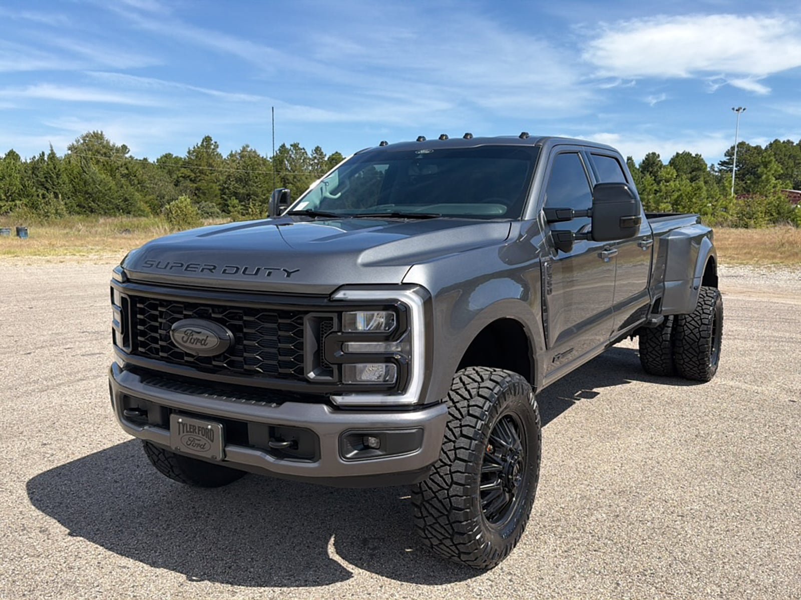 New 2026 Ford F350 Lariat w/ Chrome Package AWD/4WD image 4