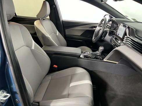 Used 2025 Toyota Camry SE image 29